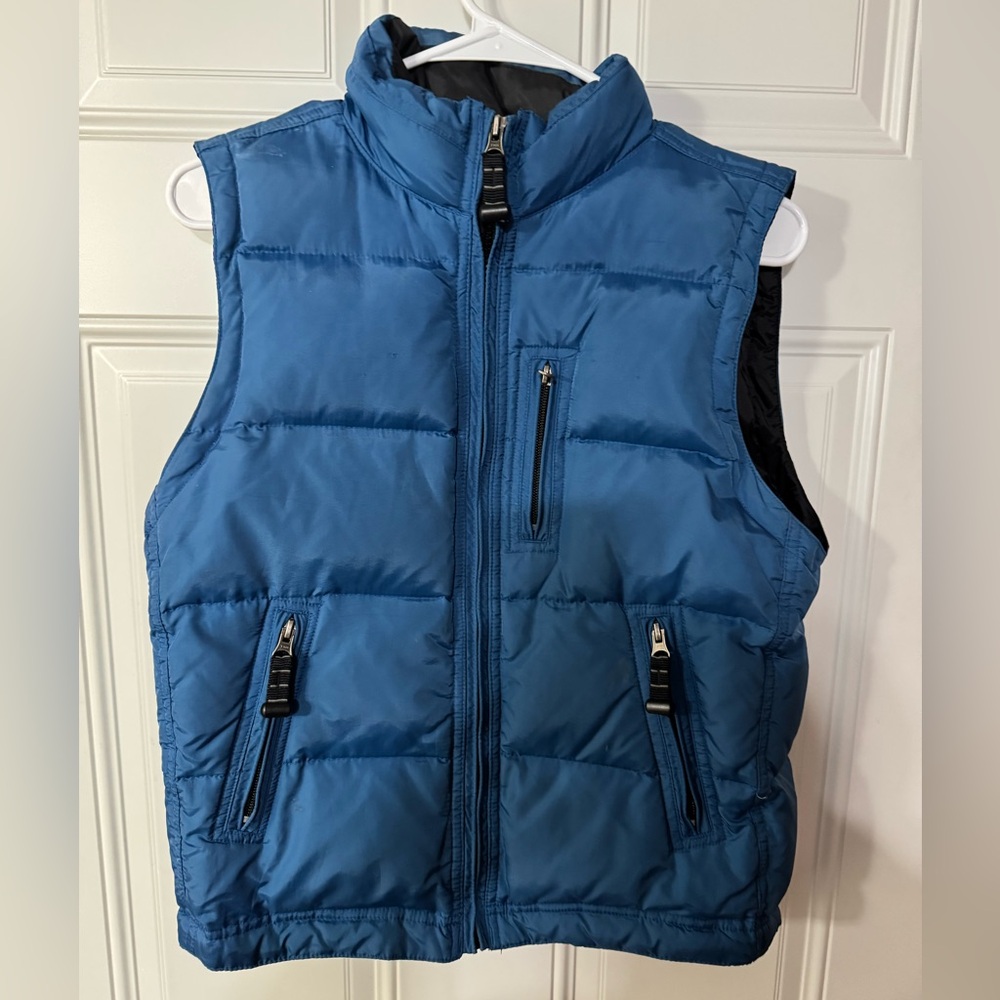 NWOT GAP PUFFER VEST
